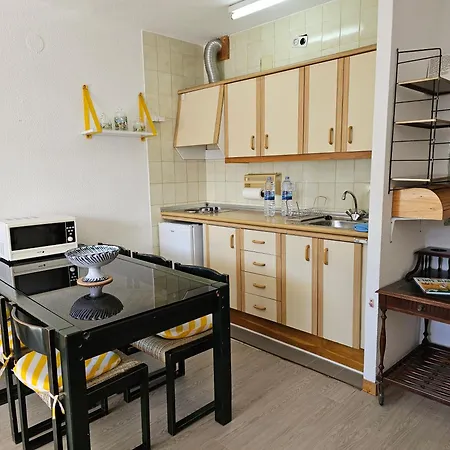 Agradable Familiar Apartment